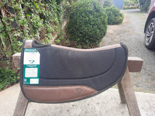 Load image into Gallery viewer, Round (Barrel) Contoured Ranch Pad